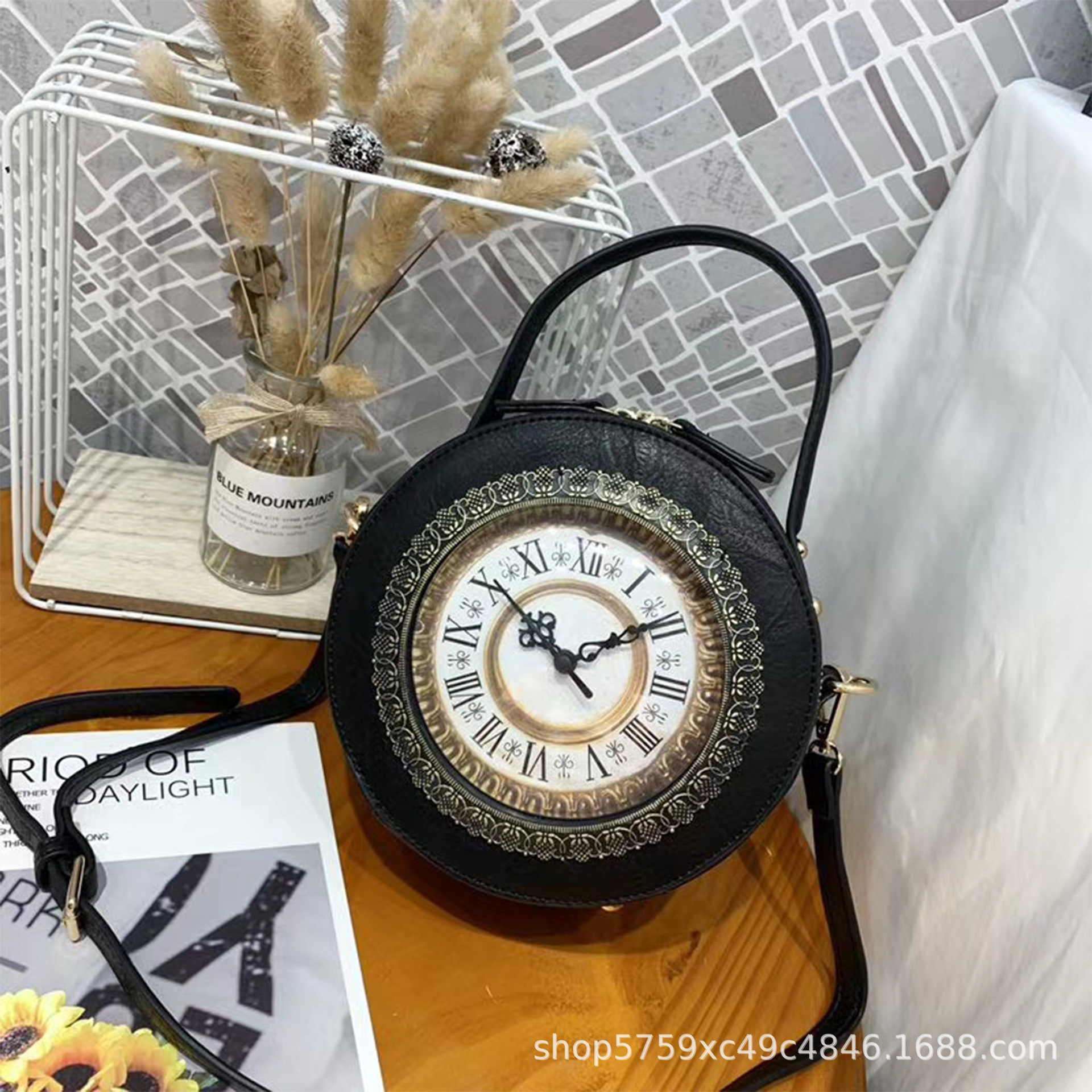 Temu Fashion Personality Crossbody Creative Clock Shape 3D Handbag Shoulder Bag Standard ddmymoon