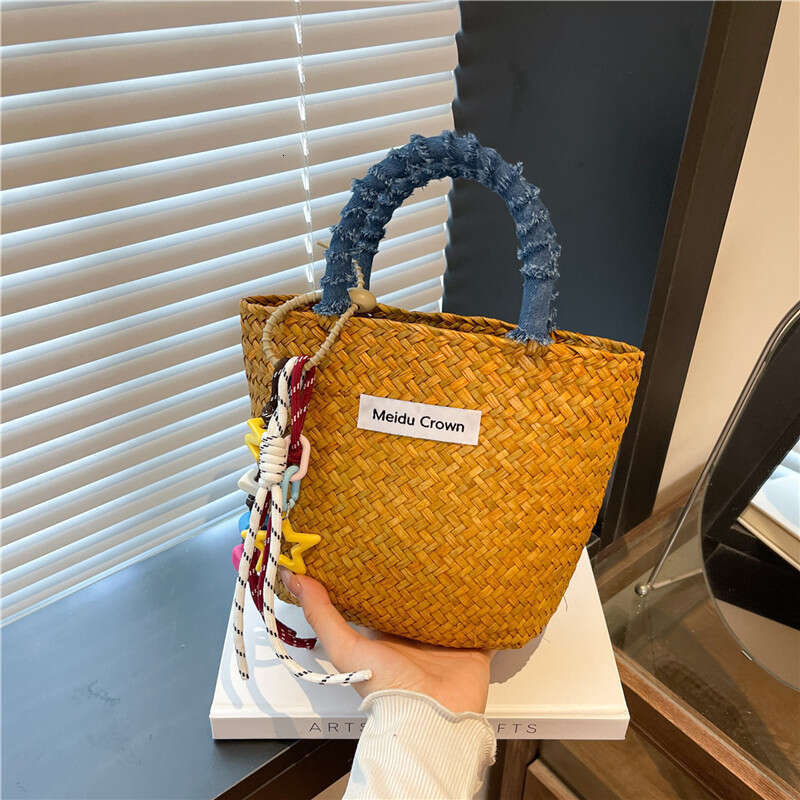 Summer New Niche Design Woven Beach Travel Handbag Korean Fashion Versatile Bag for Women