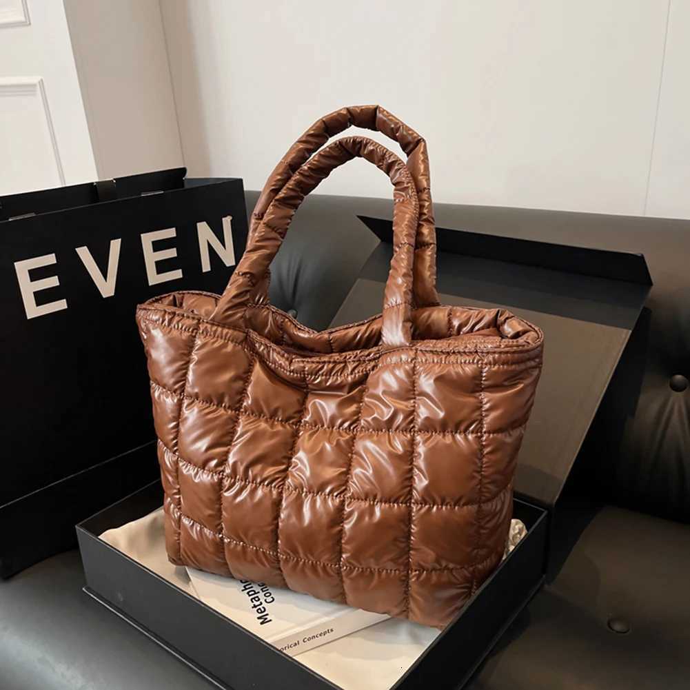 100% Cotton Linen Cotton Linen Bag Zipper Closure Plain Check Bag Gloss Surface Cloud Bubble Bag Basic Style for Shopping Traveling Y250730