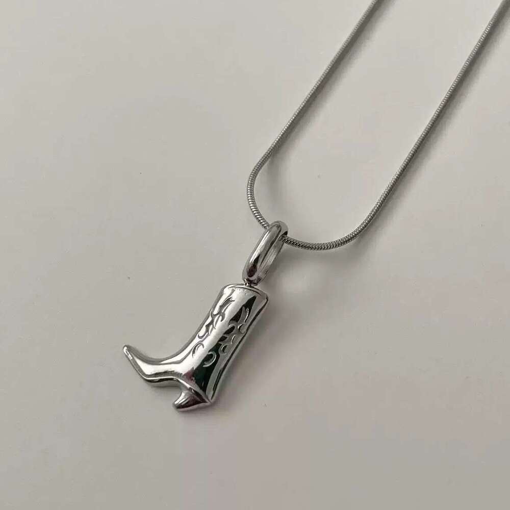 Boots Western Cowboy Elements Shoe Pendant Necklace for Women Fashion