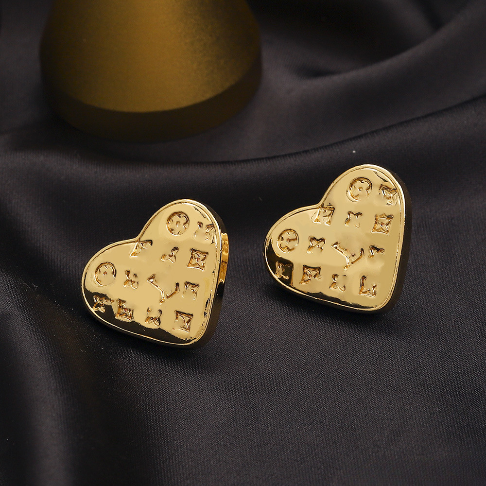 Heart Designer Earring Women Stud Earring Fashion Sweet Letter Diamonds Earrings Jewelry Party Holidays Gift