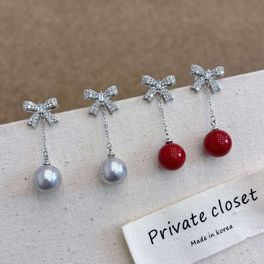 New French Style Light Zircon Pearl Elegant Versatile Niche Design High-end Fashion Stud Earrings for Women 3c5