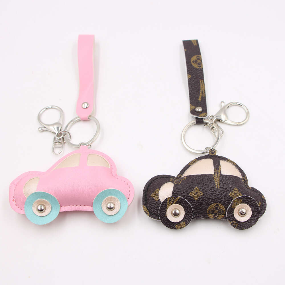 Elegant 'Sweet Style' PU Leather Badge Keychain with a Cute Vehicle Design by Zuge