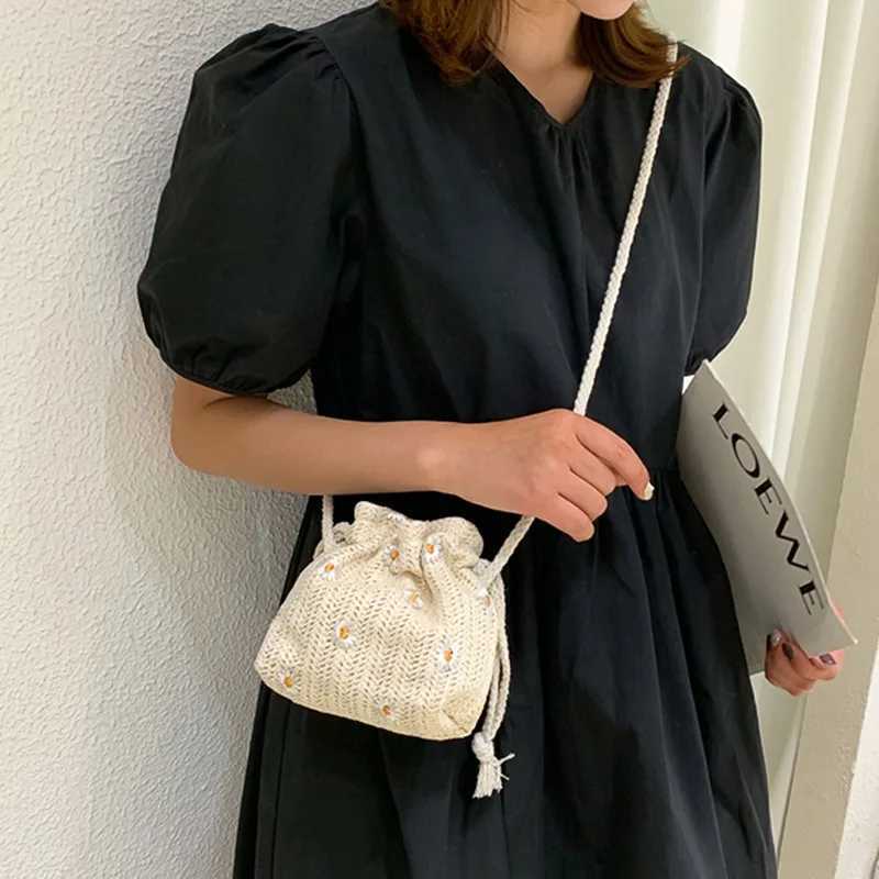 Straw Weave Bucket Bags Rattan Women Summer Beach Shoulder Bags Handbags Totes Casual Handbags Small Shoulder Bag Y250729