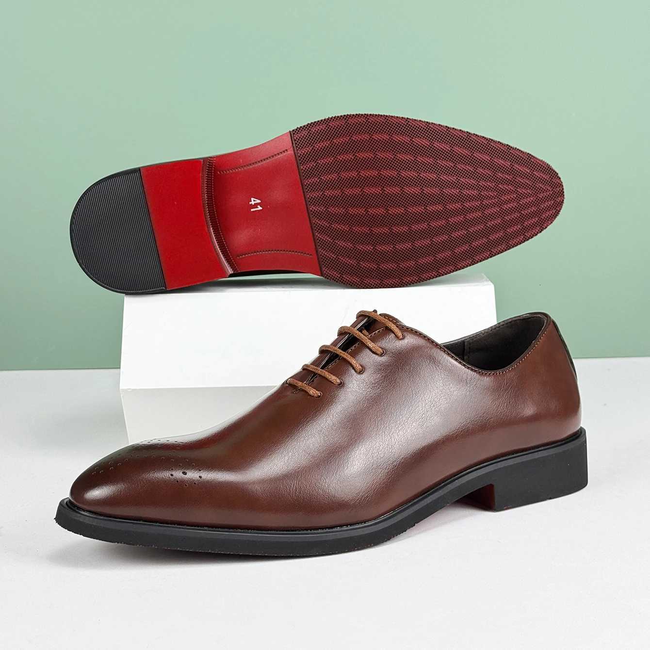 Mens Formal Leather Shoes British Style Oxford Loafers Pointed Toe Breathable Non-Slip Business Dress Wedding Red Sole Y250731