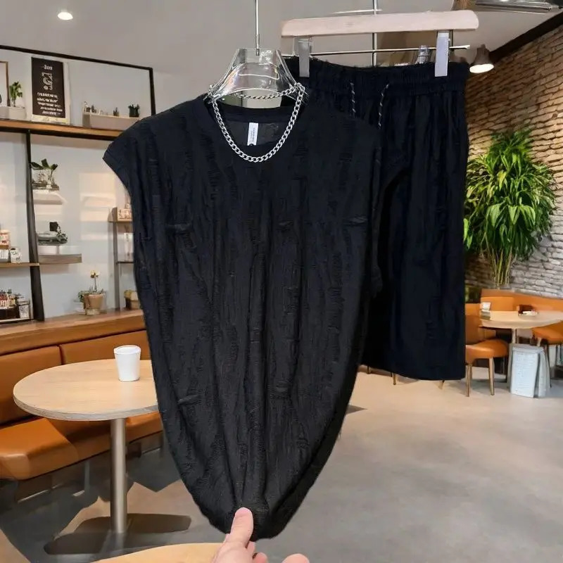 y Stylish Sleeveless Tshirt for Men Fashionable Versatile Solid Color Vest Summer Trendy Roundneck Set 250729