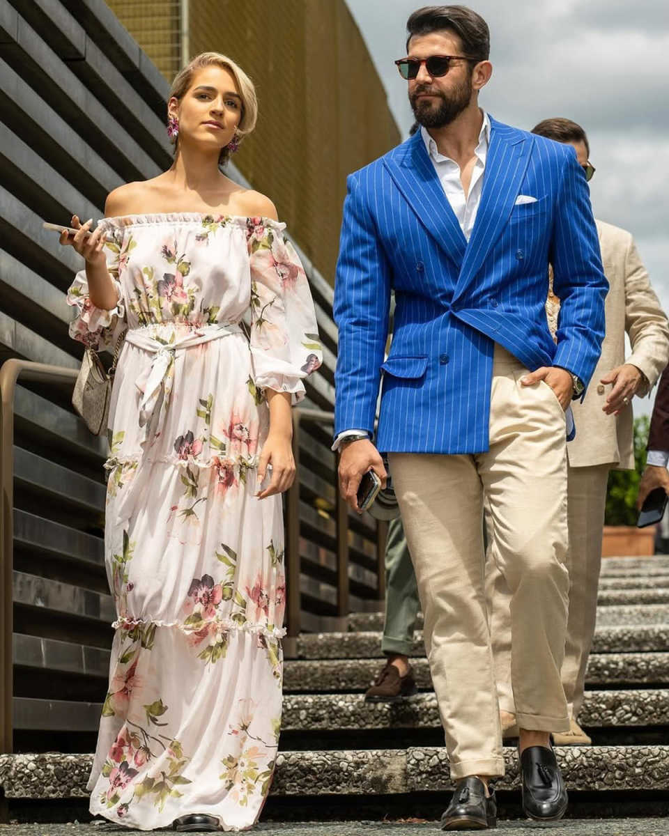 Blue Striped Mens Jacket For Wedding Slim Fit Peaked Lapel Blazer Party Birthday Formal Wear One Piece Customized