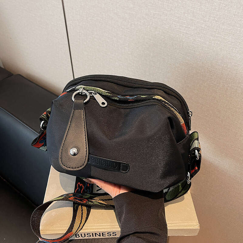 Oxford Cloth New Fashion Single Shoulder Design Commuter Large Capacity Versatile Casual Crossbody Bag