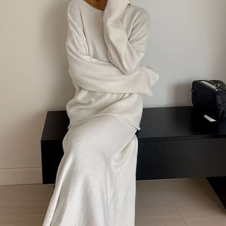 Autumn Winter New Elegant Knitted Set For Women Off-Shoulder Sweater Top Elastic Waist Fishtail Skirt B5