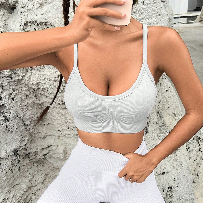 Chic Feminine Seamless Camisole Blouse Designed with Ergonomic Shoulder Straps and Flatlock Seams