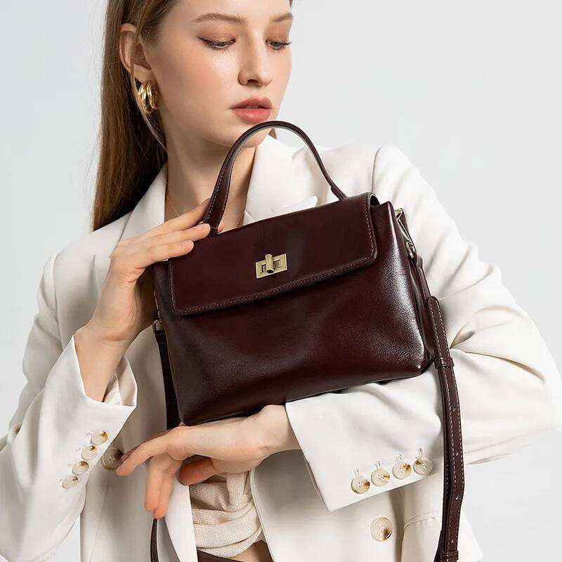 2025 high quality geniune leather Square vintage women handbag commuter top-handle shoulder crossbody Bag small purse
