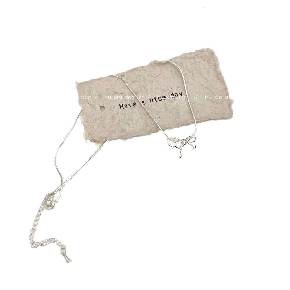 2024 New Rich Lady Bow Necklace Light High-end Irregular Pendant Collarbone Neck Chain 968