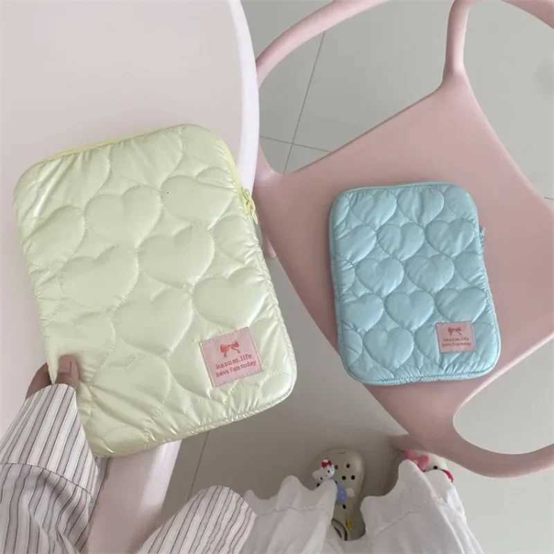 11-15.6 inch Tablet Bag for iPad Large Capacity Shockproof Pouch Bags Korean INS Embroidered Handbag Portable y250730