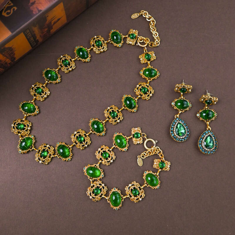 Vintage Copper Gold-Plated Green Glass Hollow Inlaid Dia Necklace Bracelet Earrings Set