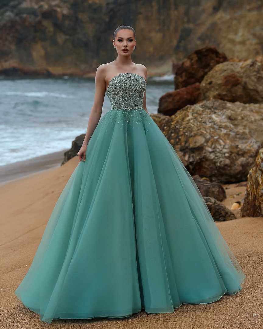 Graceful Evening Dresses A-Line Pearls Crystals Sleeveless Backless Prom Gowns Party Dresses Custom Made Vestidos de noche