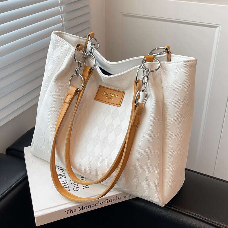 Large Capacity for Women 2025 New Spring High-end Niche Class Commuter Versatile Shoulder Tote Bag