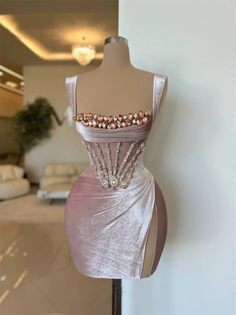 Retro Cocktail Dresses Crystal Velvet Mini Short Evening Prom Gowns Spaghetti Strap Side Split Custom Made Sleeveless Graduation Ball Club Party Dress