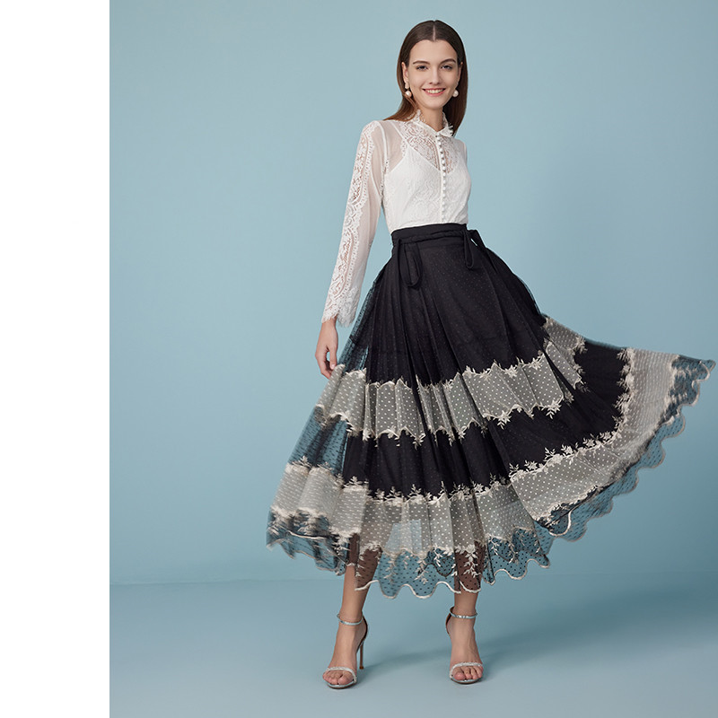 Women's Elegant White Lace Top Hollow long-sleeved White Top French Romantic Sexy Lace Shirt Party Summer Resort Wear Office Women Clothing 61123