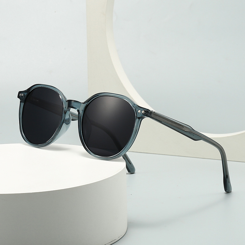 Round Frame Sunglasses for Women Designer 2025 New Fashion Men UV400 Protect Black Glasses