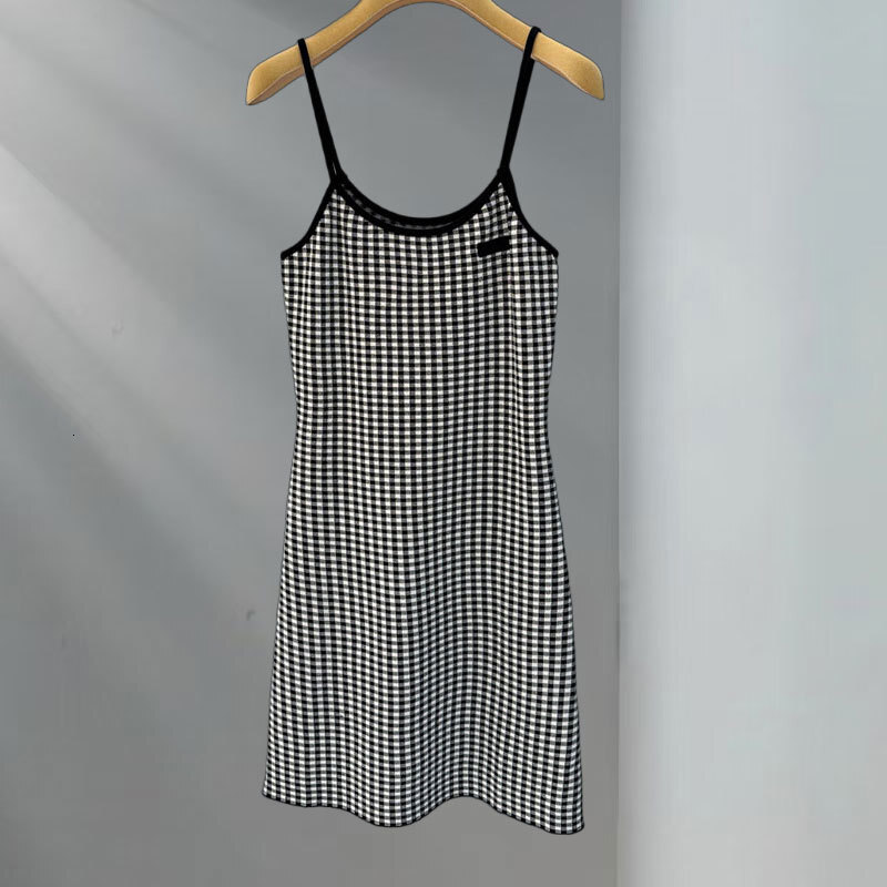 Women's Houndstooth Knit Strapless Dress - Y2K Classic Bodycon Mini Dress, Sexy U-Neck Party Outfit S0773