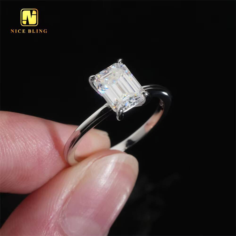 Wholesale 925 Sterling Silver Emerald Cut Vvs Diamond Engagement Rings Women Ring Moissanite Women Ring