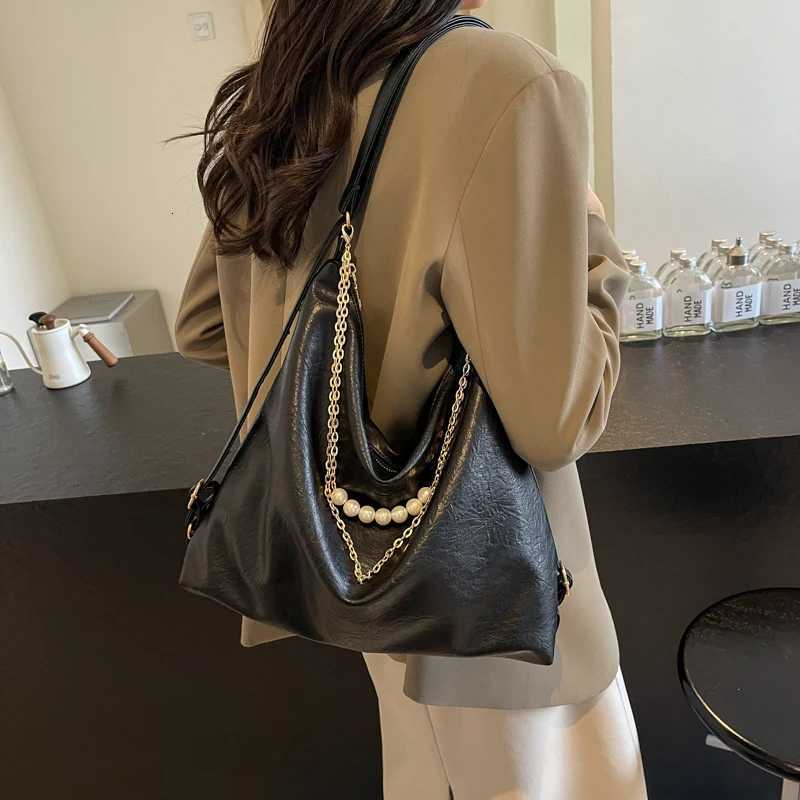 Large capacity soft face tote bag for women 2024 new trend simple backpack for daily commuting and travel Y250730