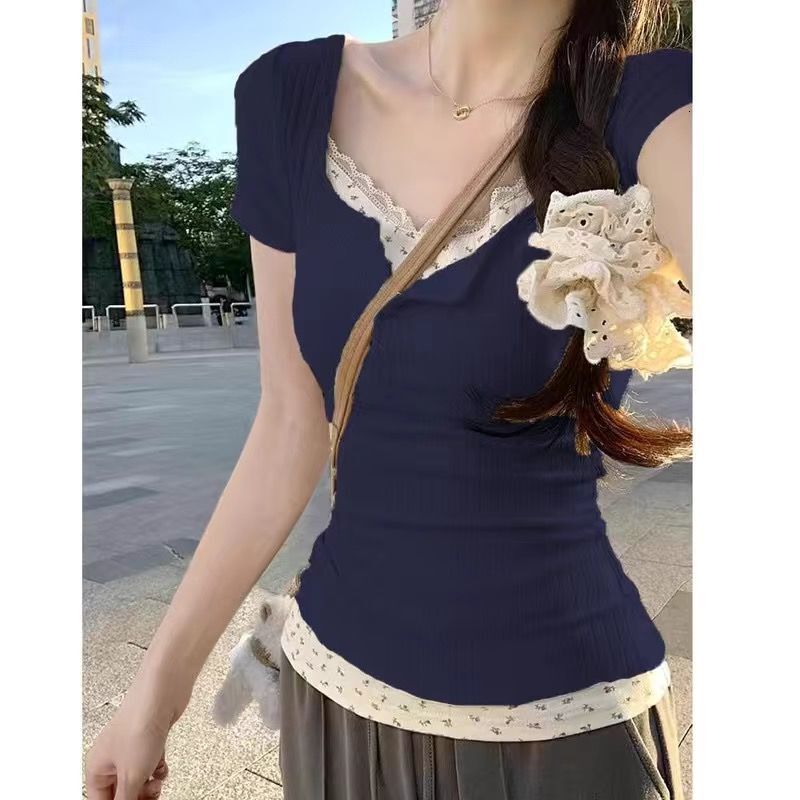 2025 lace trimmed spring and summer vacation two-piece pure desire spicy girl regular shoulder top fashionable new designer T-shirt