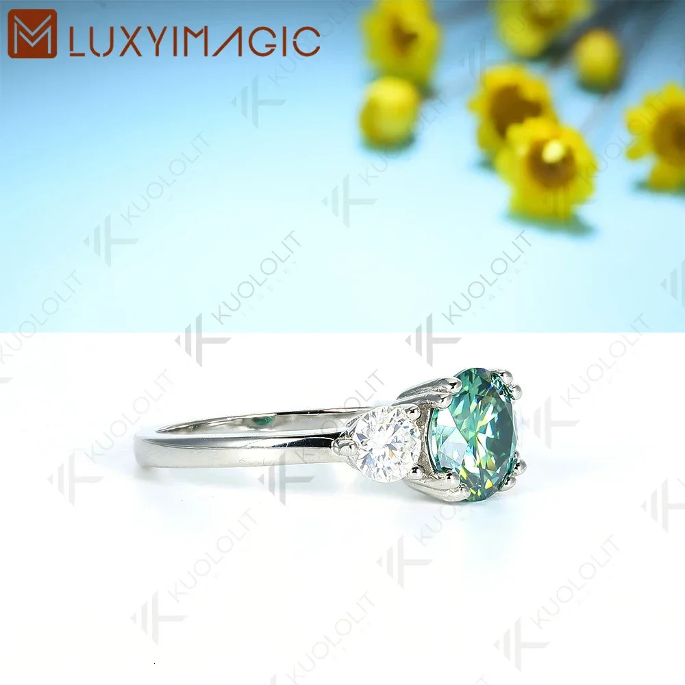 Luxyimagic 2CT Cyan and 0.8ct White Rings for Women Round Cut Solitaire Ring for Engagement Wedding Party 250722