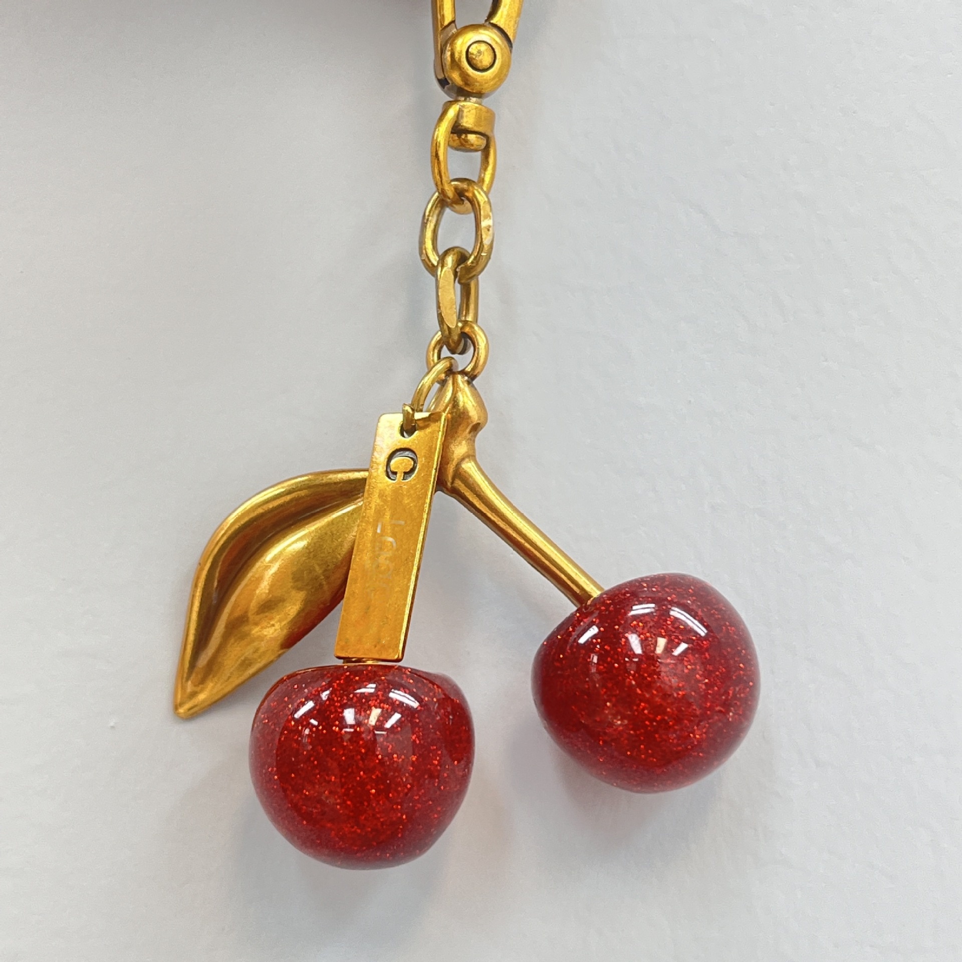 Luxury Cherry Keychain Pouch C Letter Mini Bag Charms Travel use Purse Accessories Women Gift Designer Fruit