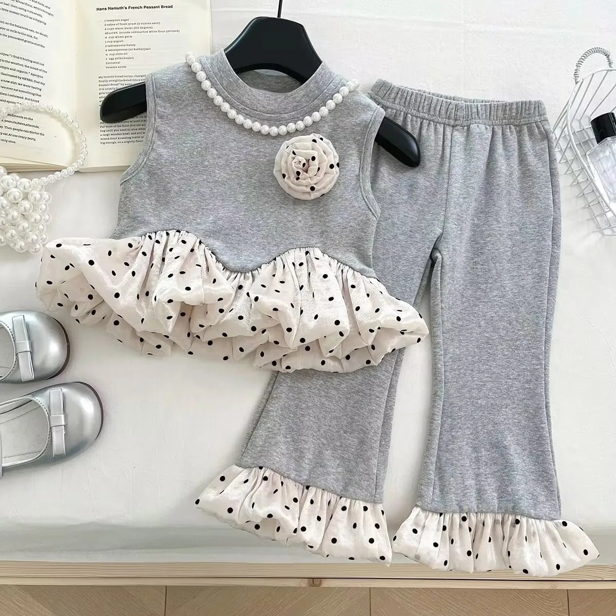 Childrens Clothing Sets Sleeveless Vest Top Flared Pants 2pcs Sets Baby Girl Outfit Set Toddler Girl Clothes 250729