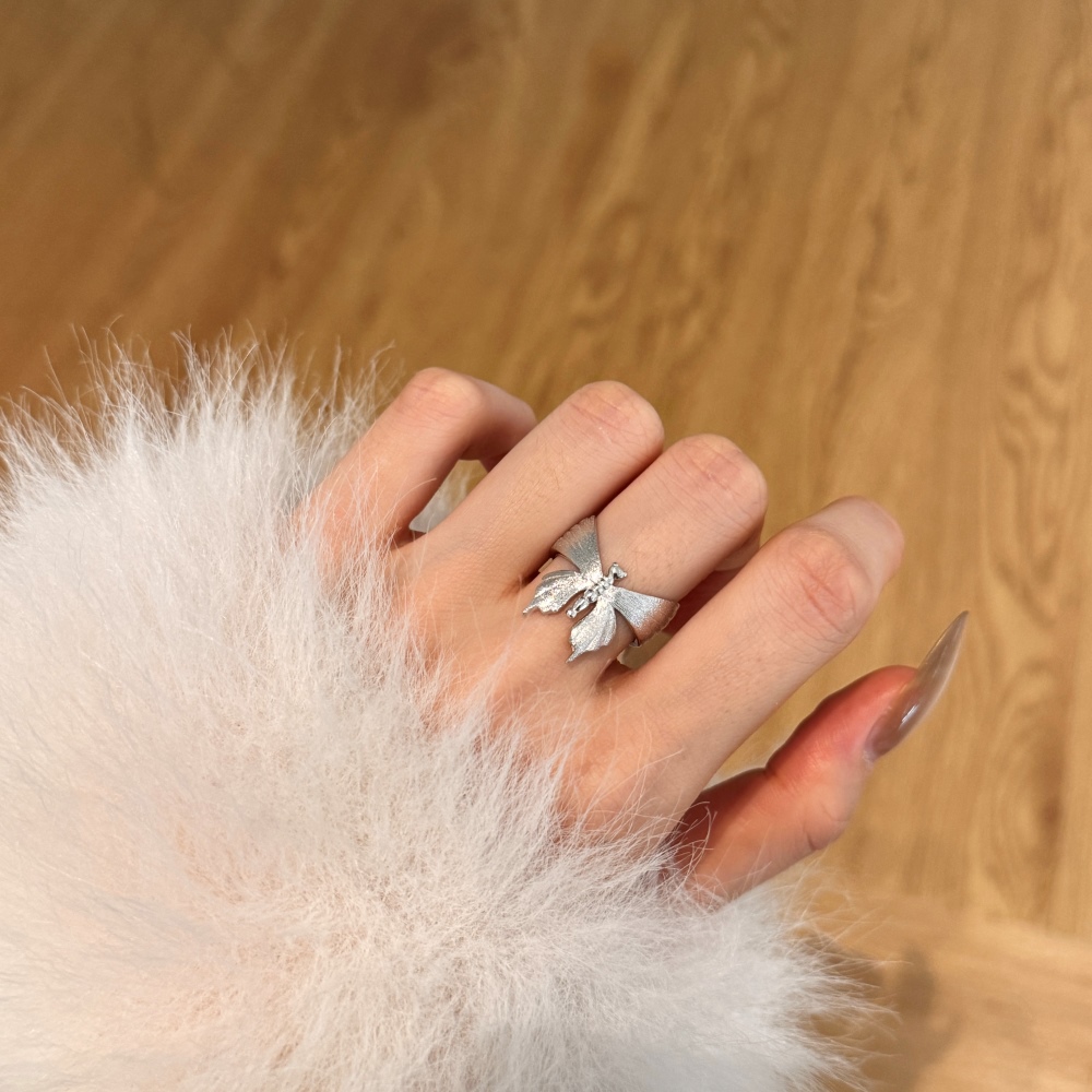 Chic & Stylish Ladys Butterfly Motif Ring Made from Genuine 925 Silver