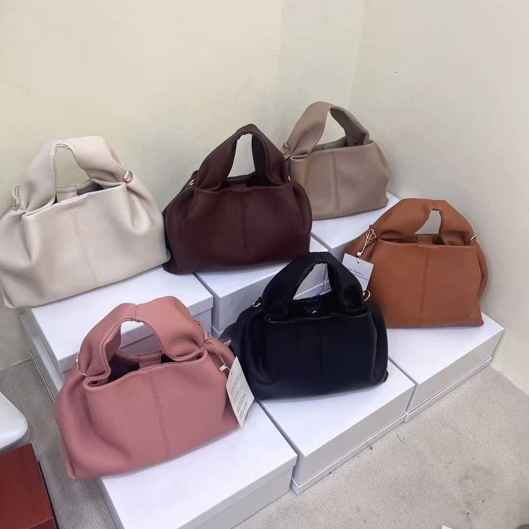 2025 New high-end retro womens must-have fashionable dumpling bag underarm hand-held crossbody bag Y250730