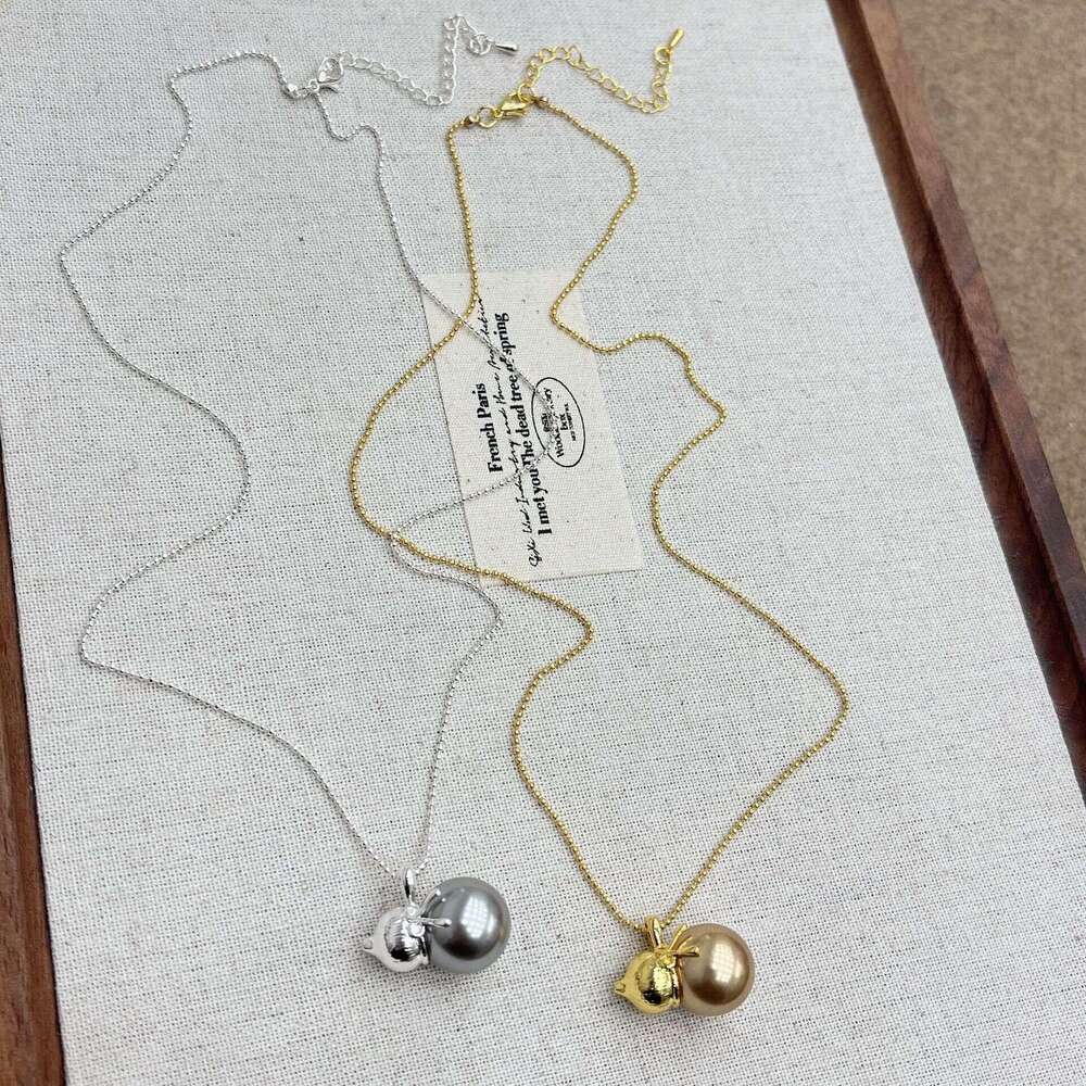 New Gold Gourd Pendant Long Niche Design Light High-end Sweater Chain Elegant Versatile Necklace 0f6