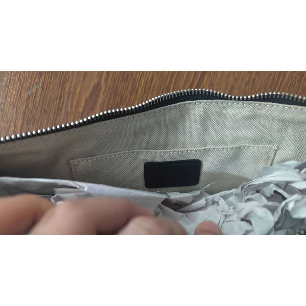 2024 top quality Fashion beautiful 100% sheepskin diagonaldumpling Large capacity designer popularsoft chest bag