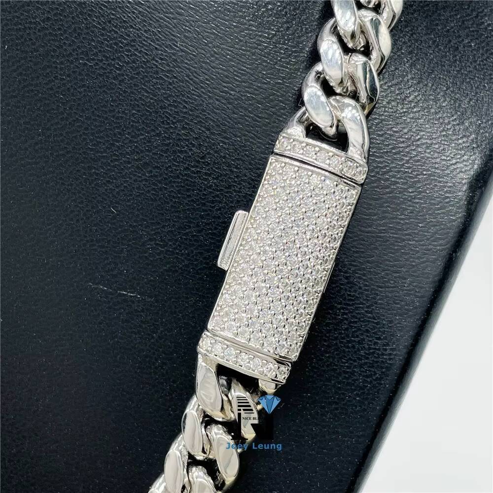 Buss Down No Fade Handcrafted Work Miami Cuban Thick 12mm Iced Out Moissanite Lock Solid Cuban Chain Cuban Link