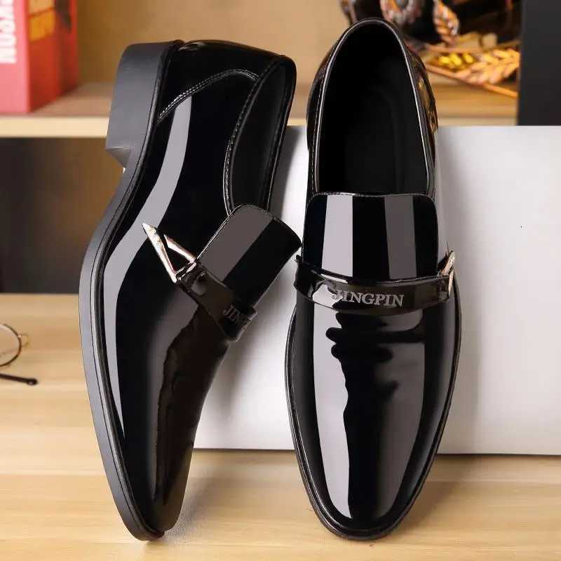 Spring Autumn Mens New Leather Shoes Casual Patent Leather Oxford Footwear Moccasin Fion Business Shoes Trend Non-Slip Shoe Y250730