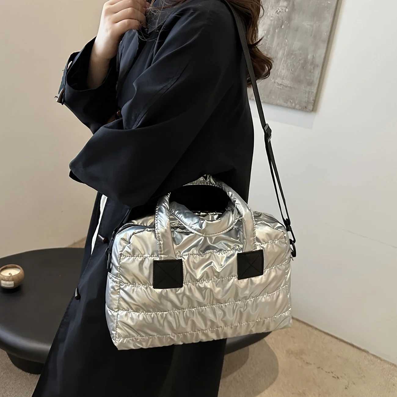 2024 Large Capacity Tote Bag Zipper Closure Detachable Strap Mtiway Carry Crossbody Shoulder Handbag for Work Travel Y250730