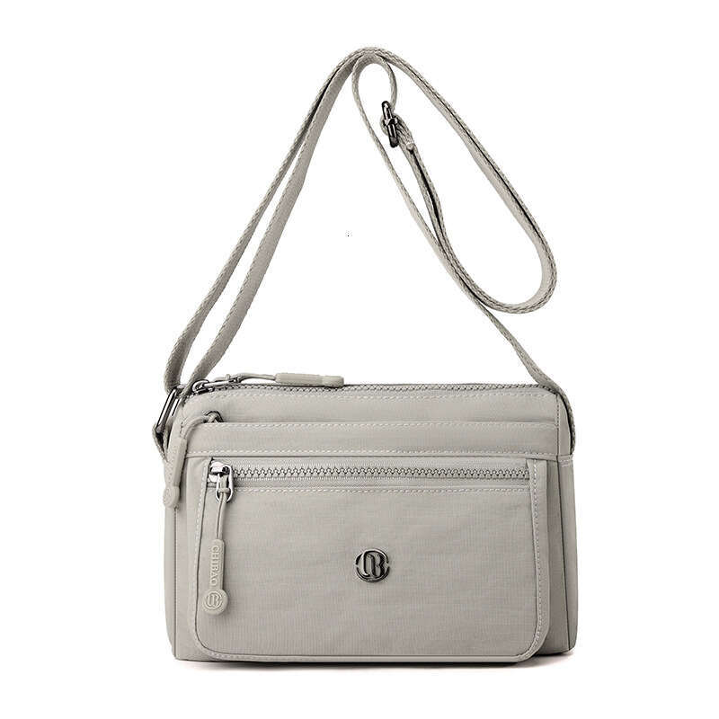 Women's 2024 New Crossbody Design Sense Niche Commuting Lightweight Fashion Shoulder Bag