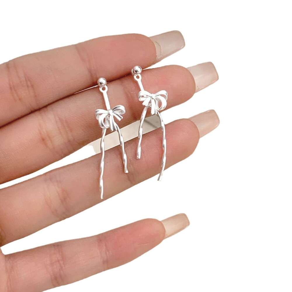 Butterfly Knot New Tassel 2024 Stud Niche Design High-end Unique Temperament Personality Earrings 095