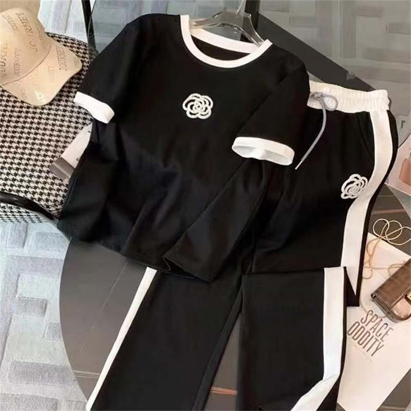 Advanced casual sports suit for women in summer, thin style, trendy and trendy street style, age reducing wide leg pants, fashionable two-piece set dd