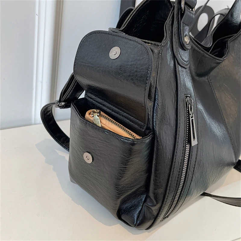 Soft Interior Compartment Shoulder Bags High Quality Contrasting Colors Crossbody Bags for Women Fashion PU Leather Handbags M250730