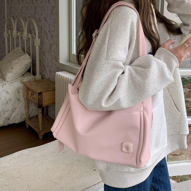 Designer Bag Large Capacity Pink Luxury Bag Student Class Casual Commuting Tote Bag New Texture Single Shoulder Crossbody Bag For Women Tote Bag