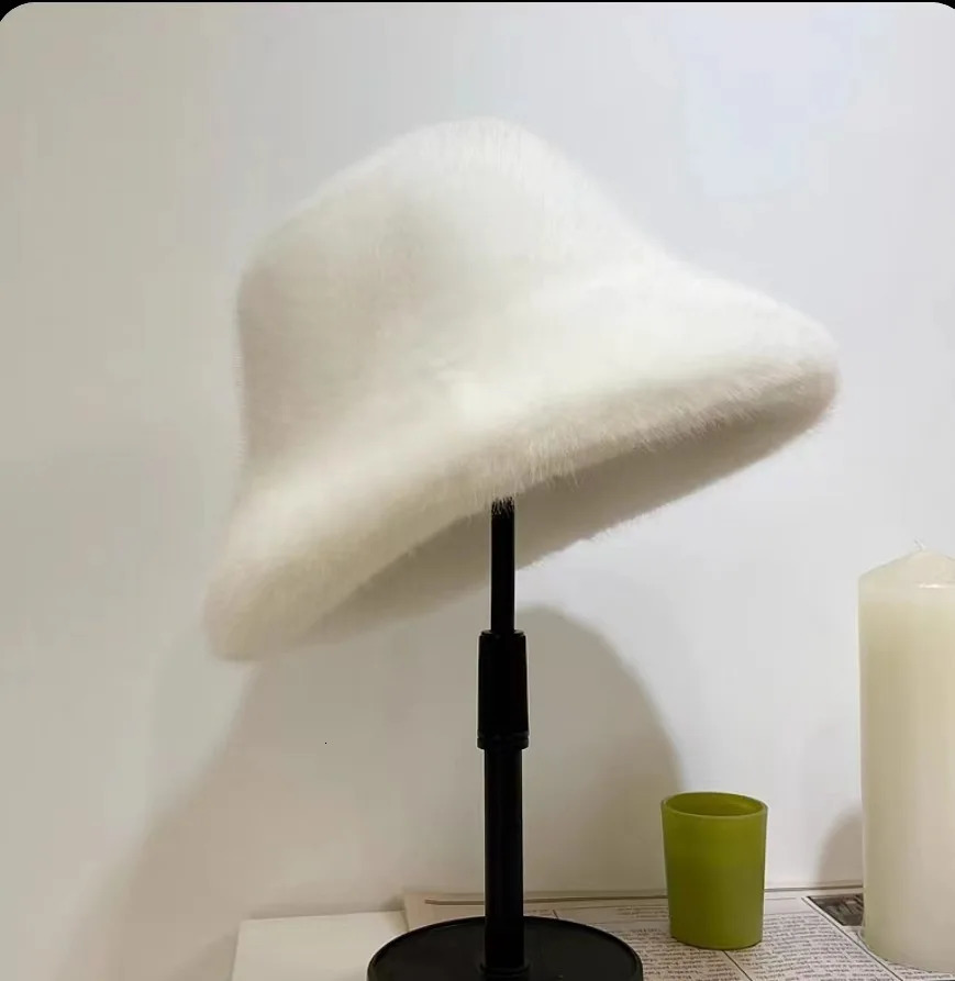 Rabbit Fur Bucket Hat for Women Fashion Autumn Winter Warm Thickened Fisherman Hat Russian Outdoor Hat Warm Trooper Trapper Cap 250724