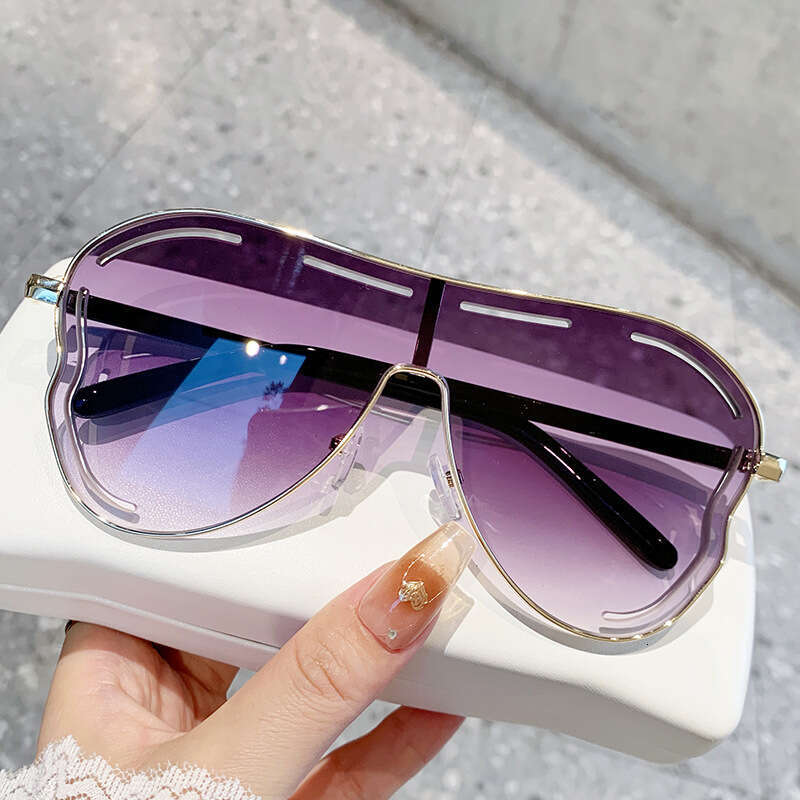 DHcollections Oversized Butterfly Sunglasses - UV400 Protection, Gold Metal Frame, Fashionable for Women (8 Trendy Colors)