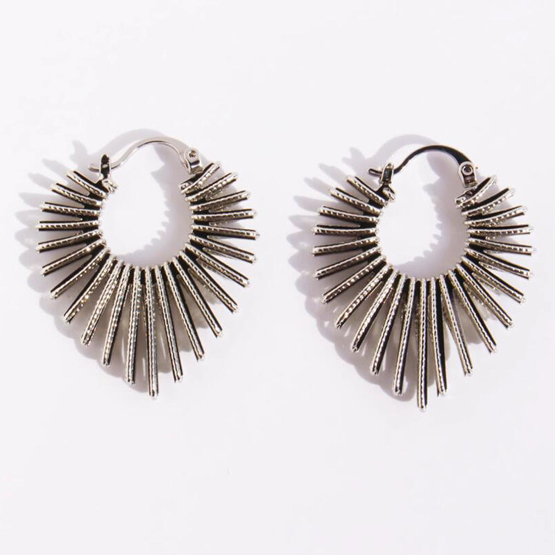 New Women's Peach Heart Earrings With Free Shipping Designer Luxury Jewelry European And American Lines Personalized Luxury Fashion Metal Earring