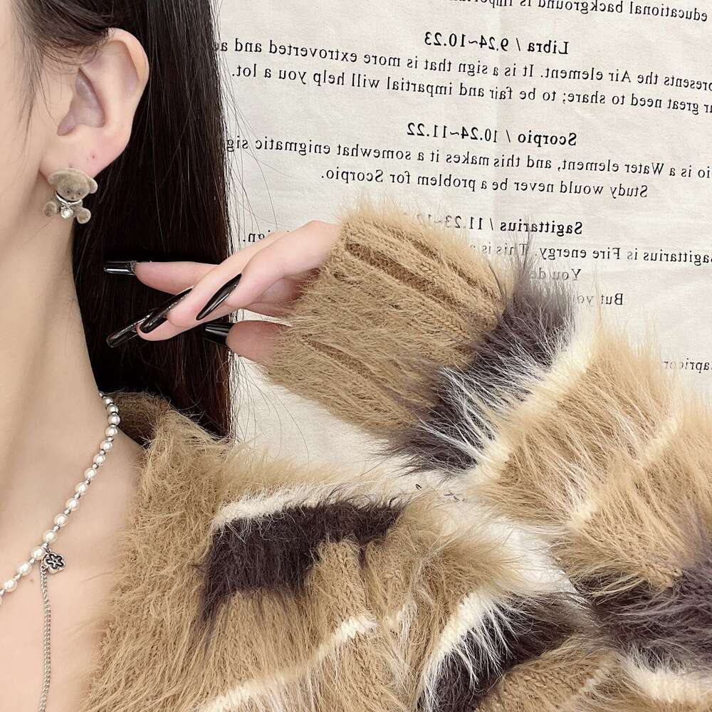 Autumn Winter Dog Pendant Necklace for Women 2024 New Trendy Cute Versatile Sweater Long Cartoon Hoodie Chain Accessories bcc