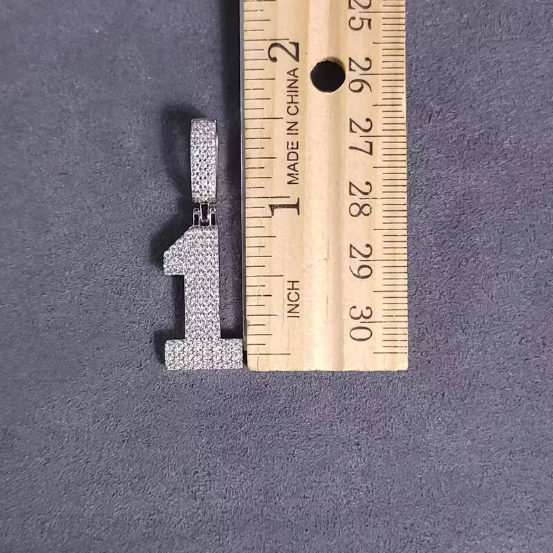 Wholesale Custom 925 Silver Chunky Necklace Fashion Faddish Bright Jewelry with Moissanite Inlaid 1 Shape Necklace