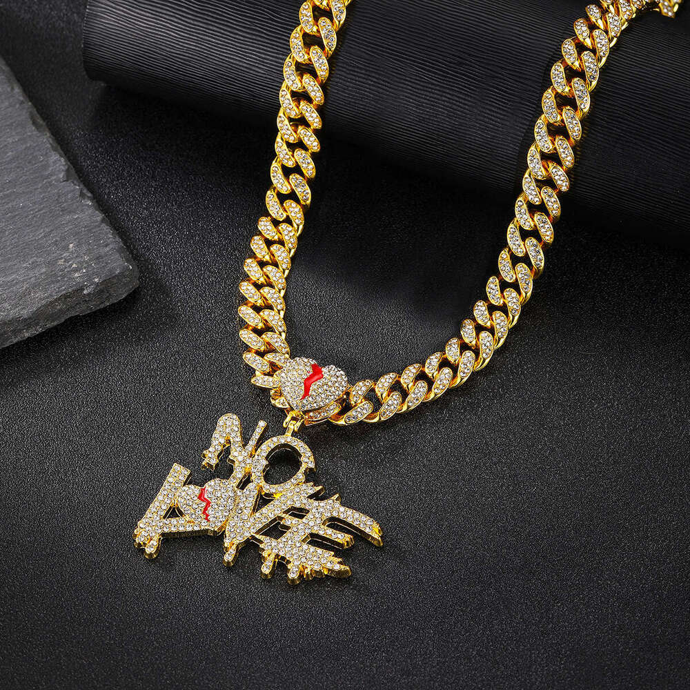 Inlaid Dia Nolove Letter Pendant Hip-Hop Fashion Creative Personality Heartbreak Shape Cuban Necklace