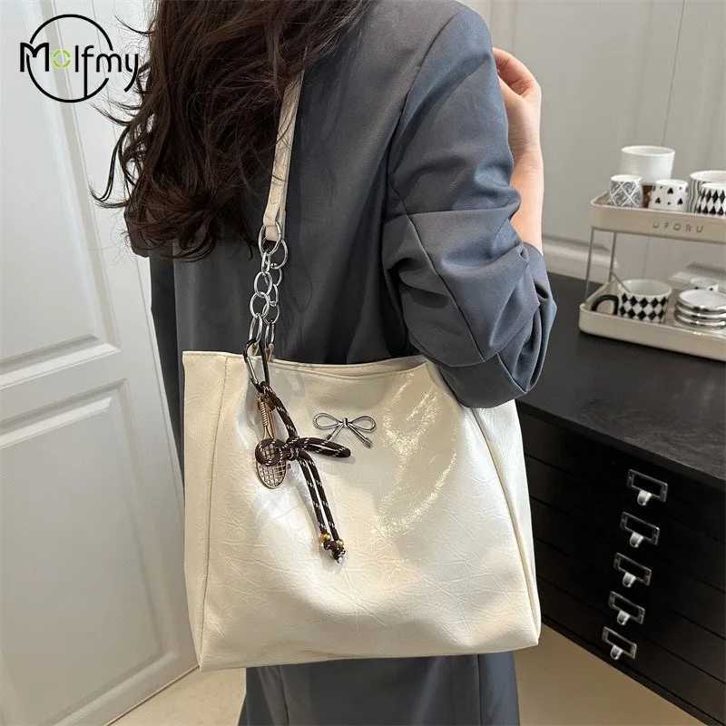 Pu Shoulder Bags for Women Small Bow Tote Bag with Pendant Summer Trend Designer Fi Handbags and Purses Trend Crossbody Bag Y250730