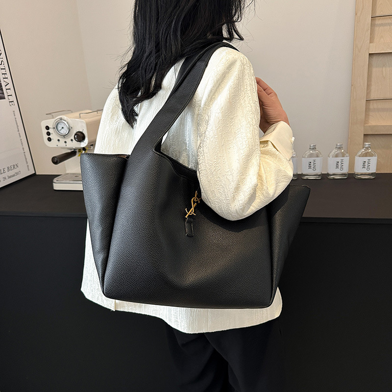 new Free shipping designer bag classic hot selling fashion women simple shopping leisure large capacity tote bags